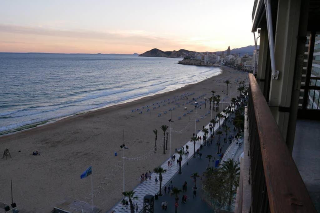 Levante Beach Front Of The Sea Estacha Бенидорм Экстерьер фото