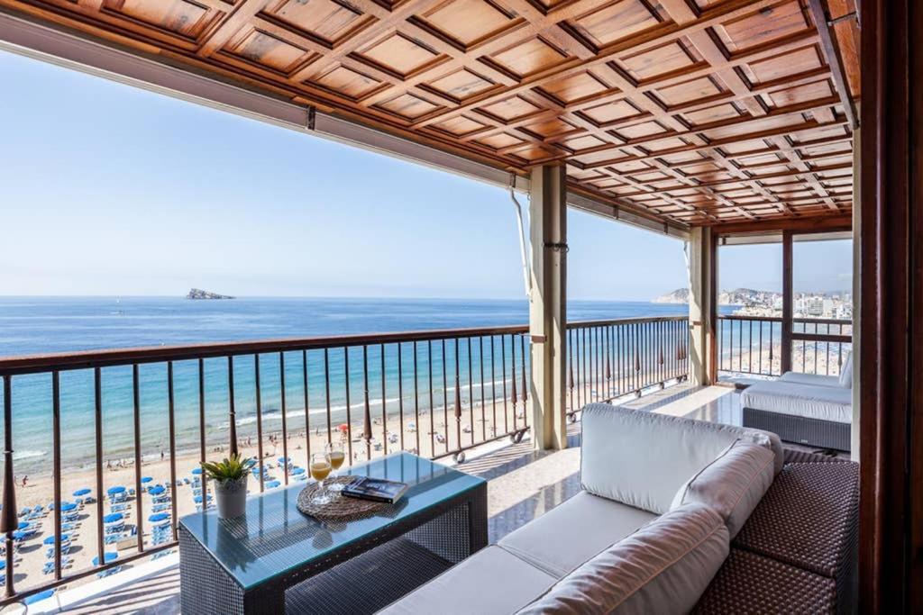 Levante Beach Front Of The Sea Estacha Бенидорм Экстерьер фото